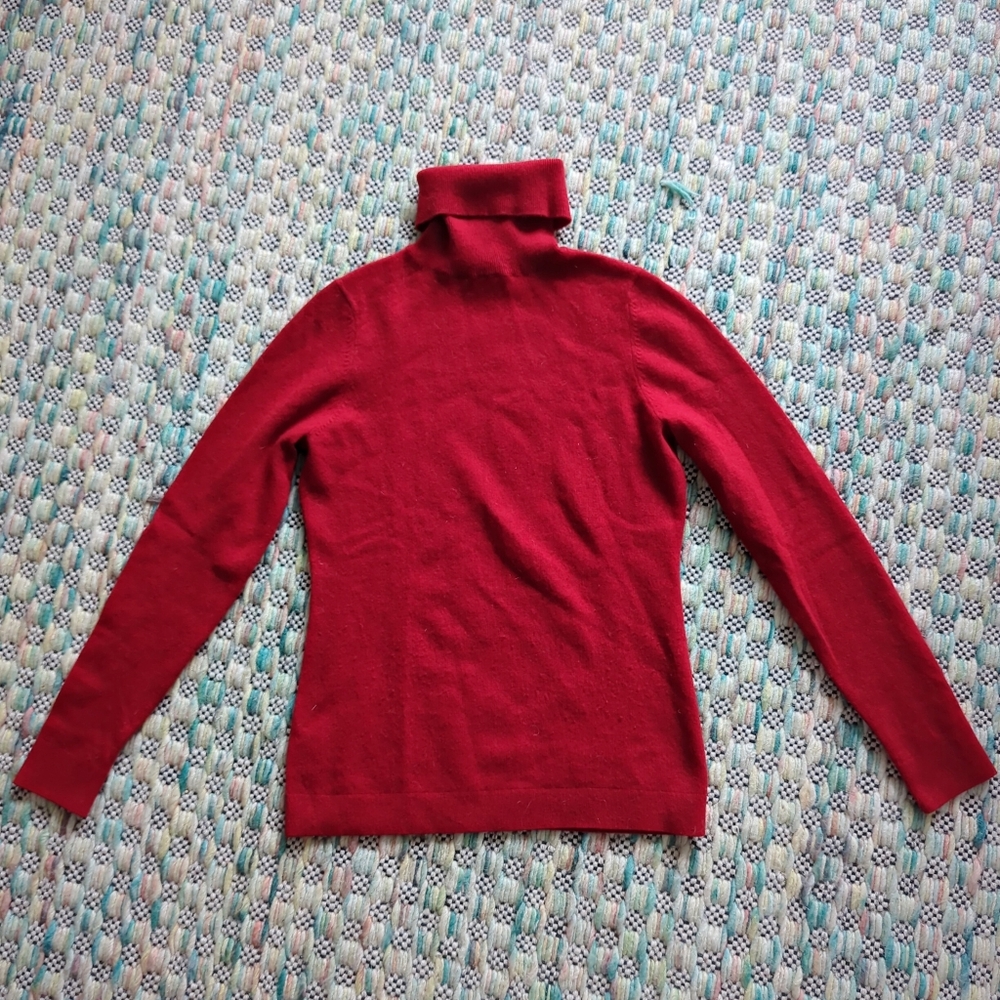 Rare! Ann Taylor Christmas Red Cashmere Turtleneck Sweater S